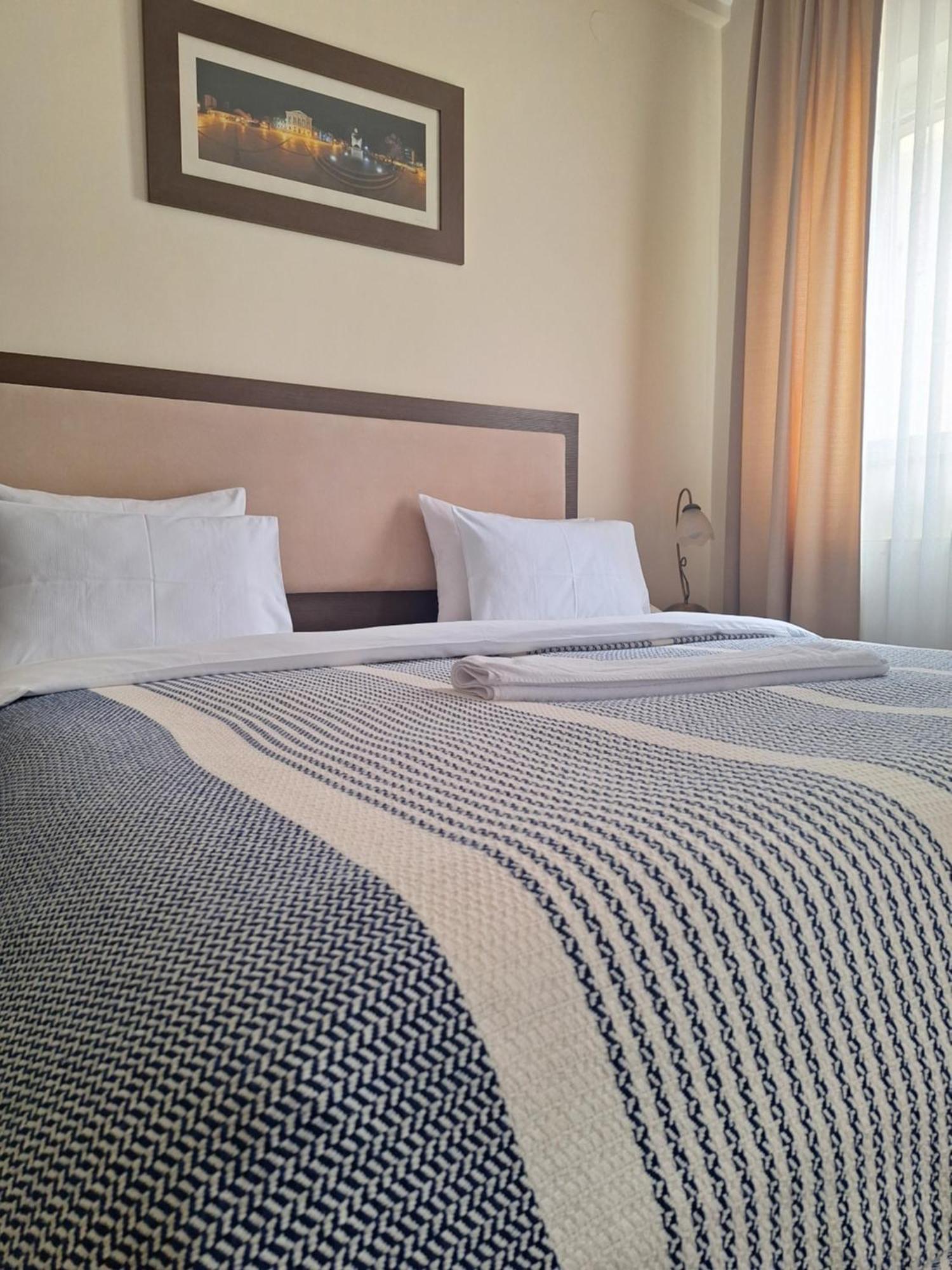 Garni Hotel Ema Kragujevac Exterior photo